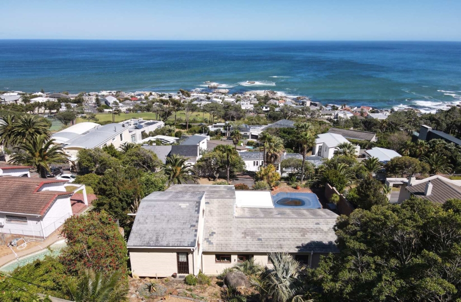 5 Bedroom Property for Sale in Camps Bay Western Cape